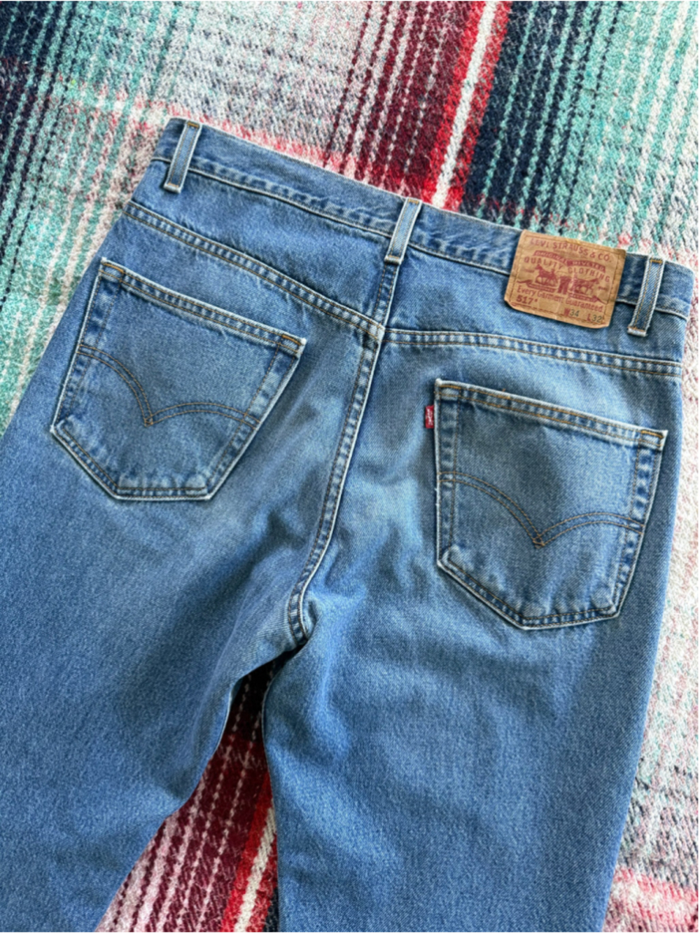 Vintage Levi’s 517 Bootcut Jeans Medium Wash 34x32(34x33)